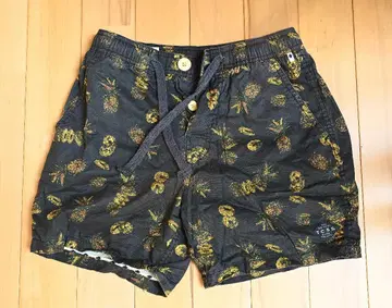 TCSS 파인애플 패턴 블랙 숏 팬츠 size:28