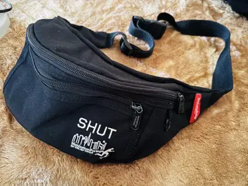 Manhattan Portage SHUT 바디백 블랙