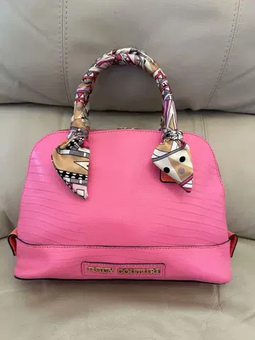 Juicy Couture 핑크 토트백 트윌리 포함