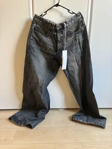 wym VINTAGE WASHED CURVED DENIM
