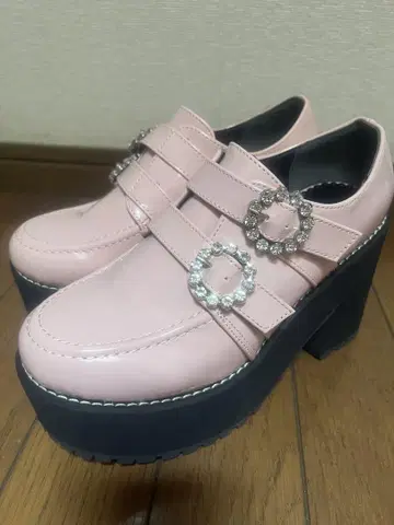 핑크 통굽 신발 비쥬 장식