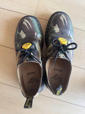 Dr. Martens Palace 카모플라주 부츠