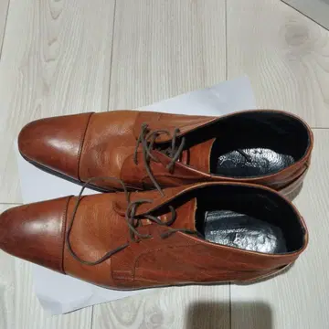 whoop de doo 브라운 가죽 레이스업 슈즈