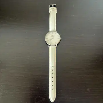 Daniel Wellington 손목시계 화이트
