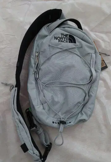 THE NORTH FACE BOREALIS SLING 클레이 그레이