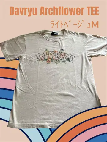 DAVRYU 꽃무늬 로고 프린트 티셔츠 M