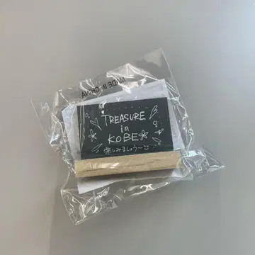 TREASURE 아사히 캡슐 토이 미니 칠판