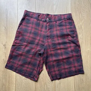 Patagonia 파타고니아 빨간색과 블랙 체크 하프 팬츠 31인치