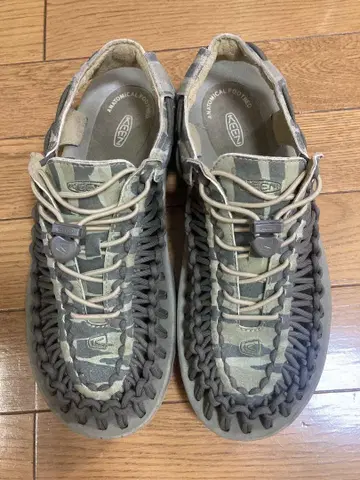 KEEN Uneek 샌들 카모플라쥬 US9 27cm