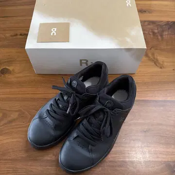 ON THE ROGER Advantage 26 AllBlack