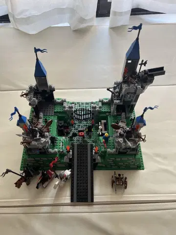 LEGO 10176 기사의 왕국 로얄 킹 성 정크 피그 덤 포함