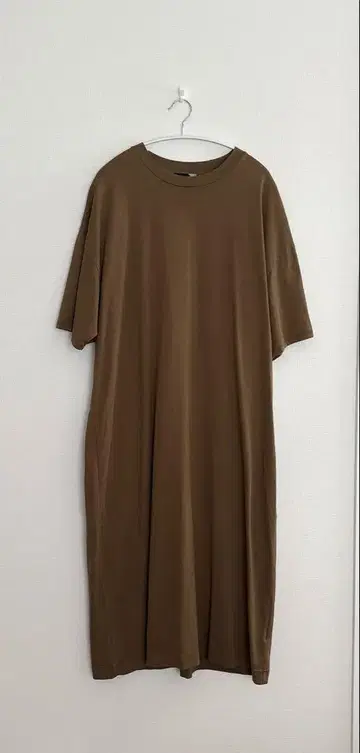 에이트 롱 원피스 카키