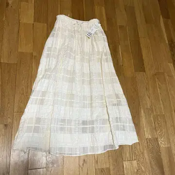 멜로즈 Liesse 리에스 스커트