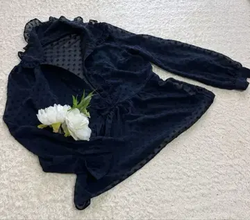 ZARA 비침 있는 프릴 도트 무늬 블라우스