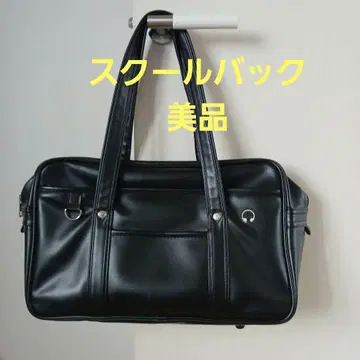블랙 스쿨 백 합성 피혁