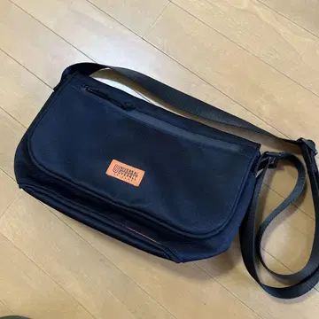 유니버셜 오버롤 숄더백