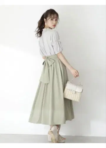 총기장 82cm PM 사이즈 상당 프로포션 바디 드레싱 백리본 스커트
