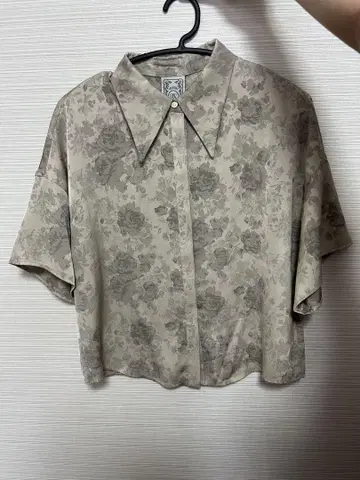 TNEWTIES 꽃무늬 반팔 셔츠 M 사이즈