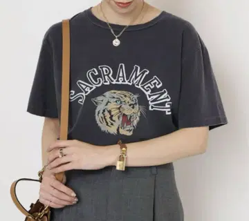 MUSU de Deuxieme Classe 레미 리프 TIGER T 셔츠