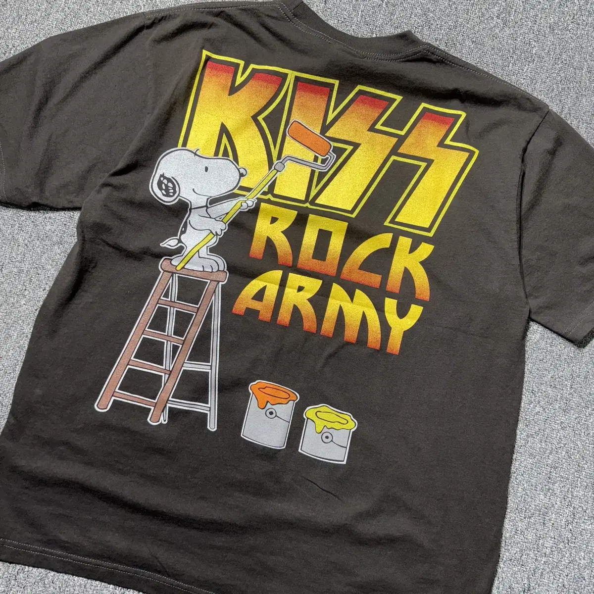 ラスト1点　KISS キッス SNOOPY tシャツ XL 新品未使用品 KISS SNOOPY Tシャツ size XL キス スヌーピー