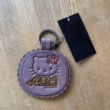 택 포함 새상품 ANNA SUI 헬로키티 콜라보 키 참