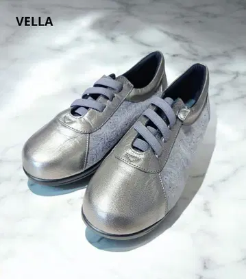 VELLA sport 스니커즈 24.5cm 컨디션 최상