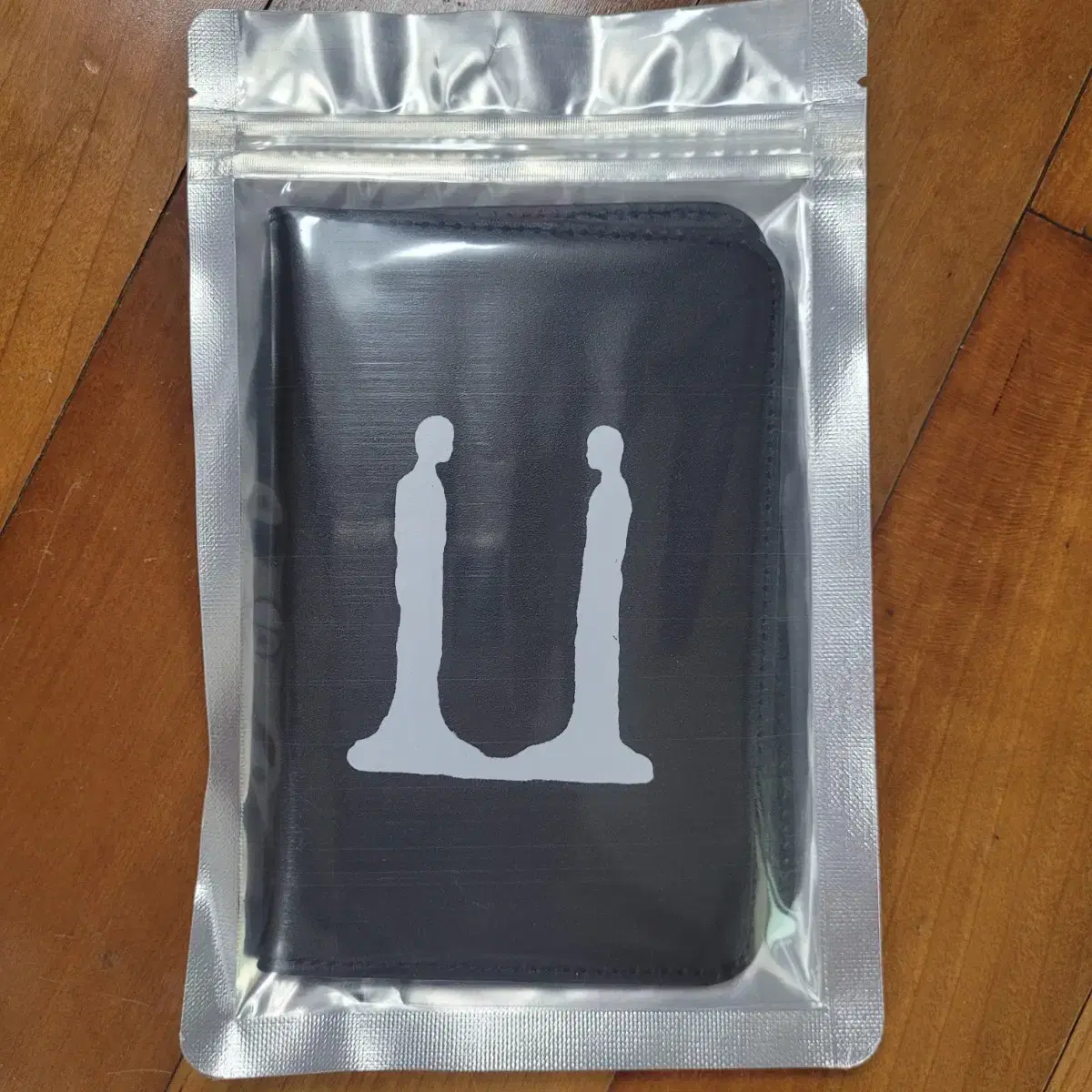 G-dragon passport wallet gdragon light stick passport on