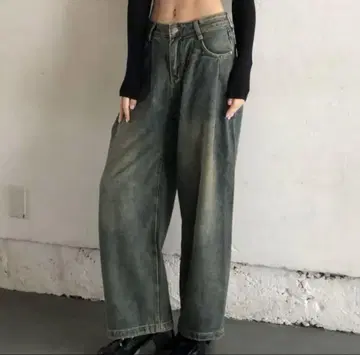 트리트 유어 셀프 터크 루즈 데님 팬츠 딥블루