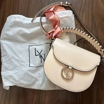 LYN 핑크 숄더백