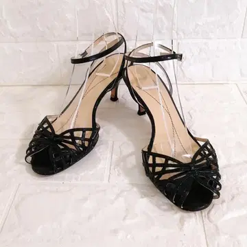 Kate spade 앵클 스트랩 샌들