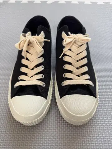 아이언 하트 블랙 갑옷 로우컷 스니커즈 25cm