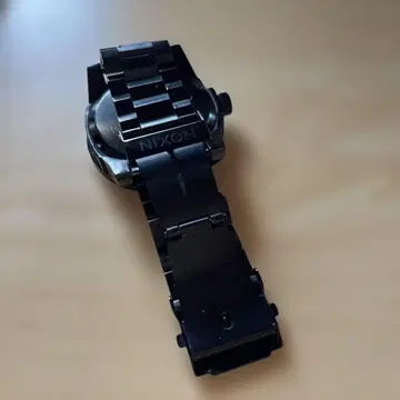 NIXON 블랙 아날로그 시계