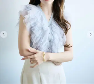 LILIAN CARAT 도트 튤 프릴 니트