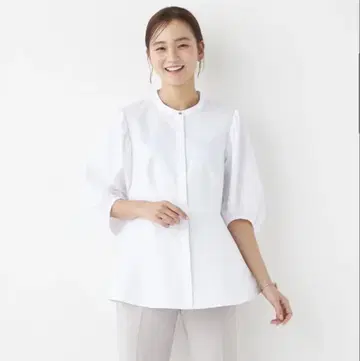 ORIHICA 미라쿠루 블라우스 오분 소매 개더 페플럼