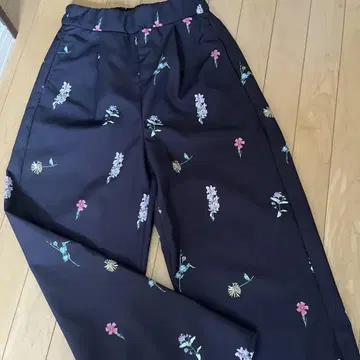 꽃무늬 팬츠 와이드 팬츠