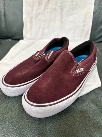 새상품급 VANS 반스 SLIPON 스웨이드 버건디 27cm