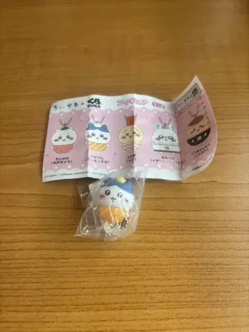 치이카와 쿠라스시 하치와레 피규어