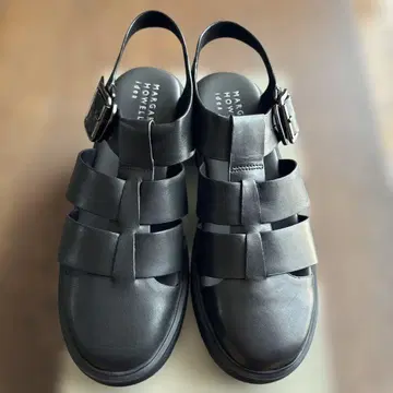 마가렛호웰 천연 가죽 구르카 샌들 22cm 블랙