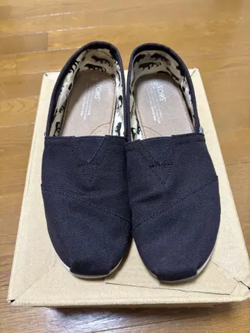 TOMS 슬립온 블랙