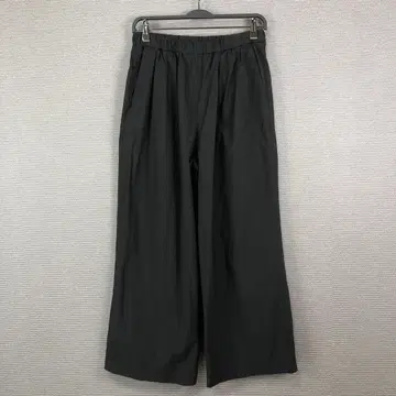 BEARDSLEY 깔끔한 턱 와이드 팬츠 1 블랙