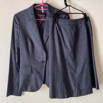 다크 그레이 체크 무늬 정장 세트