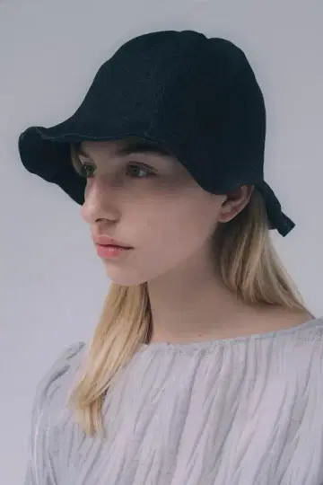 poesiedame bjork hat 튤립햇