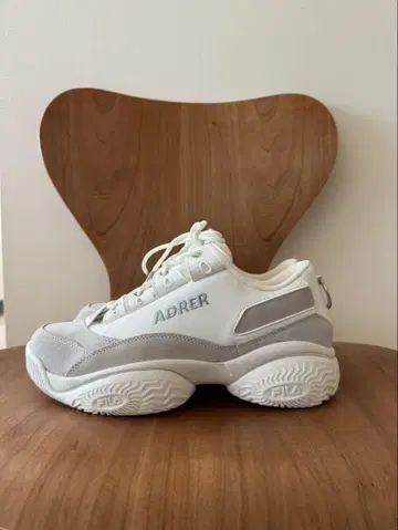휠라 프로베넌스 X ADRER