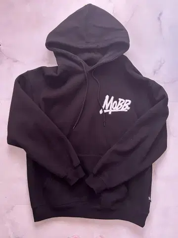 MOBB 블랙 맨투맨 L 사이즈
