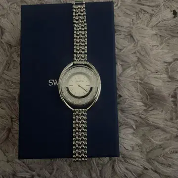 SWAROVSKI 실버 손목시계