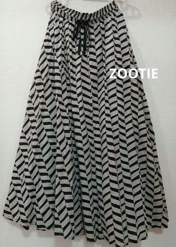 미사용 새상품 이자카야 매니아 스토어 ZOOTIE 롱 플레어 스커트