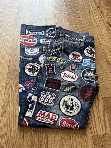 히스테릭 글래머 KINKY JEANS 나일론 팬츠