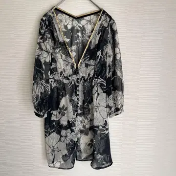 PIECE MONTEE 피에스몬테 블라우스