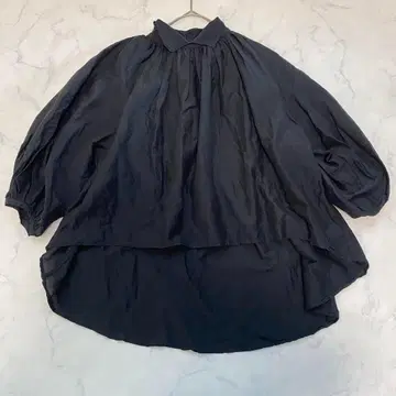 미즈이로 인드 개더 셔츠 블라우스 뒷면 버튼 비대칭 실크 혼방