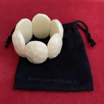 BANANA REPUBLIC 아이보리 팔찌